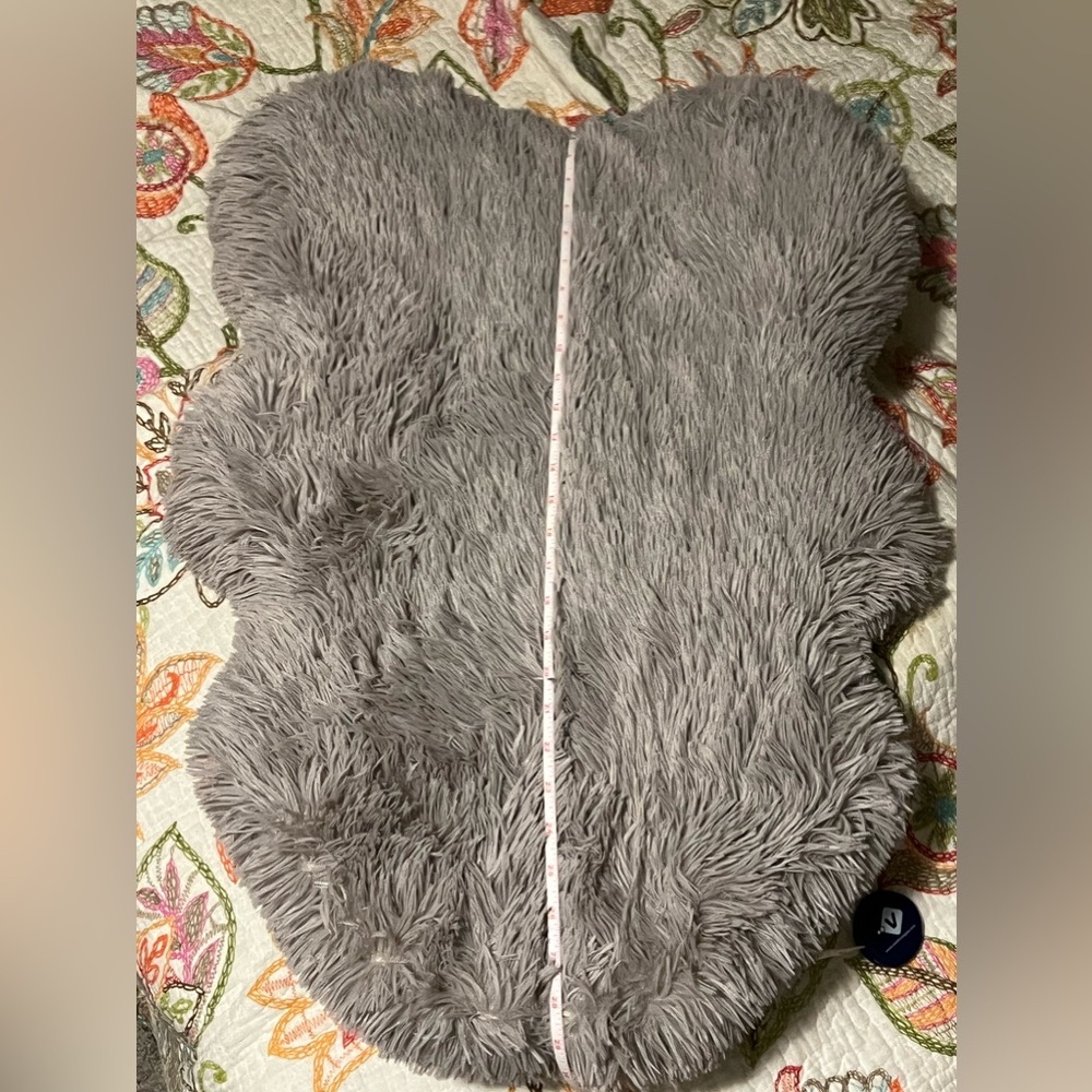 Gray dog bed/mat. Never used. Cover is removable and washable. NWOT